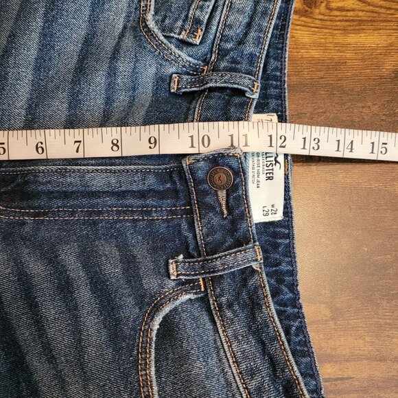 Hollister Jeans Size 28 Curvy High Rise Mom Ripped Medium Dark Wash Stretch - Picture 7 of 9
